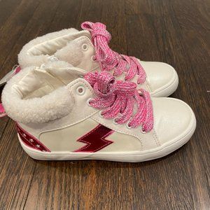 NWT GAP LINED WHITE PINK KIDS SNEAKERS Size 13